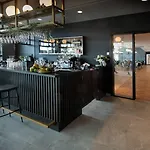 Mandal Hotel מלון מאנדאל
