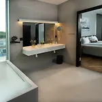 Mandal Hotel 4* מאנדאל