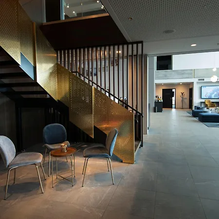 Hotel Mandal Hotel