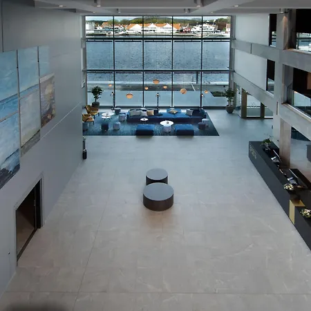 Hotel Mandal Hotel 4*