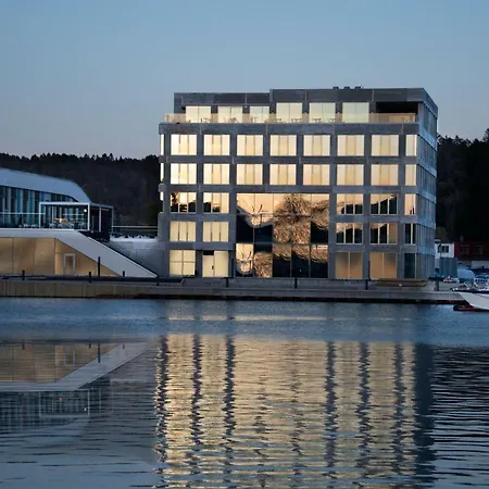 Ξενοδοχείο Mandal Hotel 4*